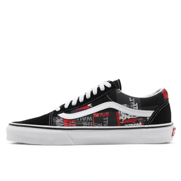 Vans Men’s Old Skool
(Packing Tape) Black/Red/
VN0A4U3BWZ4
Sneakers - Picture 2 of 16